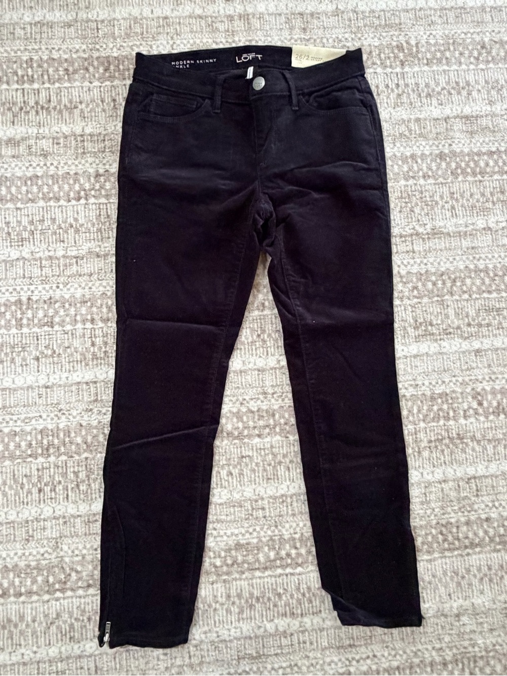 LOFT Modern Skinny Corduroy Pants Dark Navy 26/2P